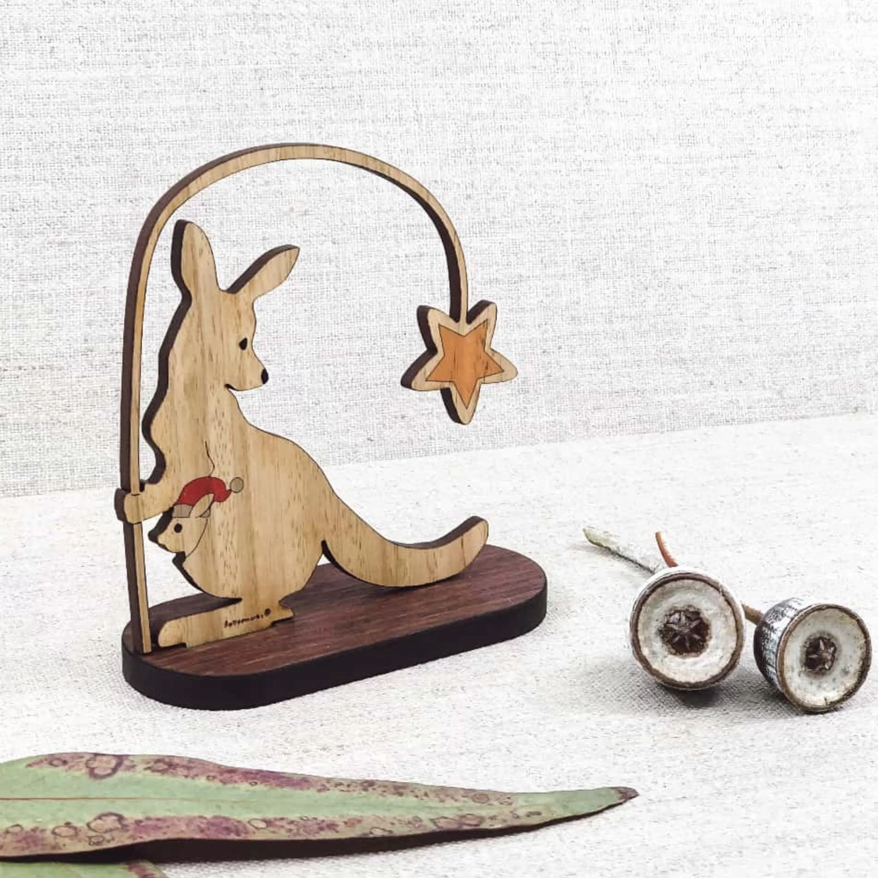 * Hanging Christmas Ornaments | Australian Christmas Kangaroo And Joey With Star - 11Cm