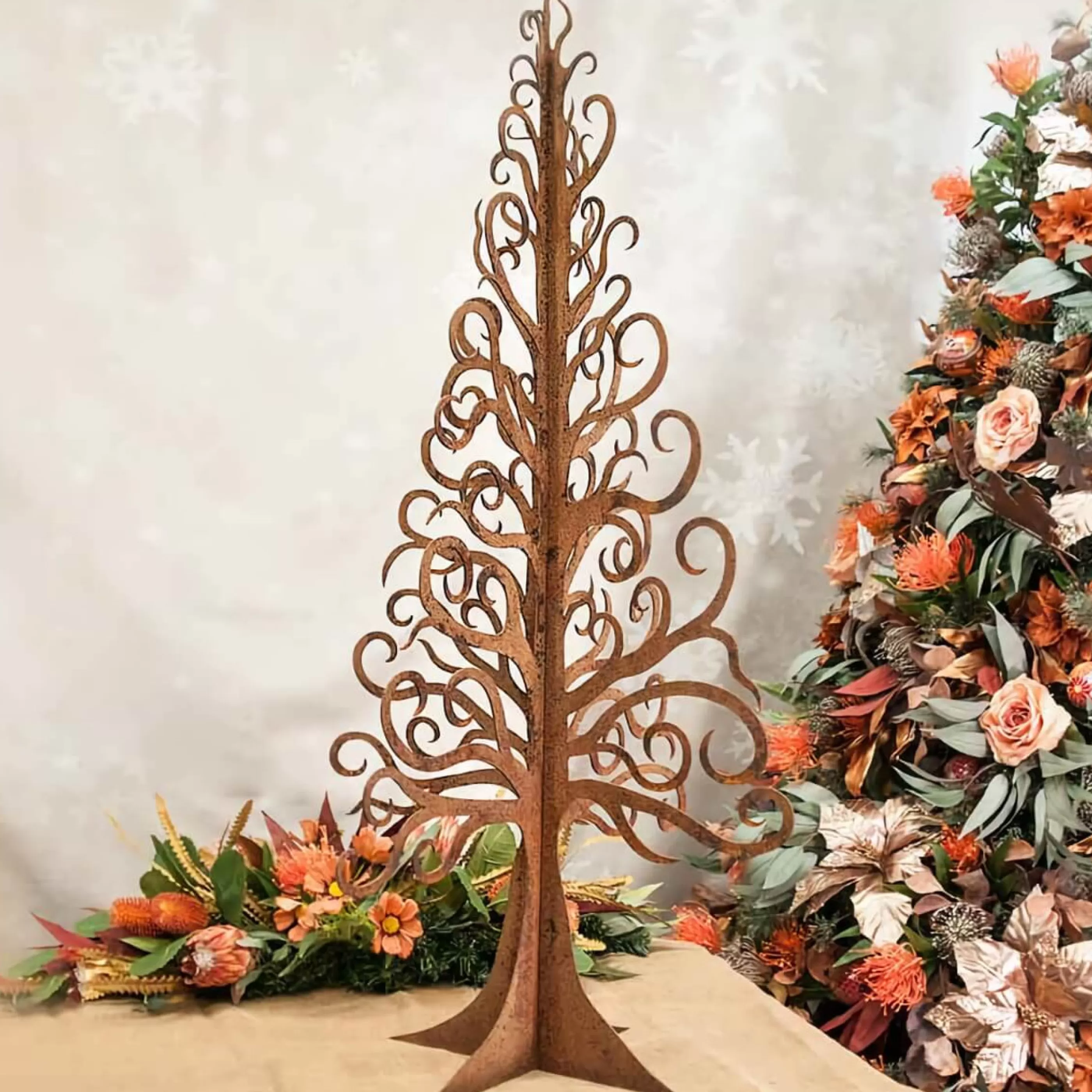 Cheap * Christmas Tree Metal Sculpture Garden Art - 122Cm