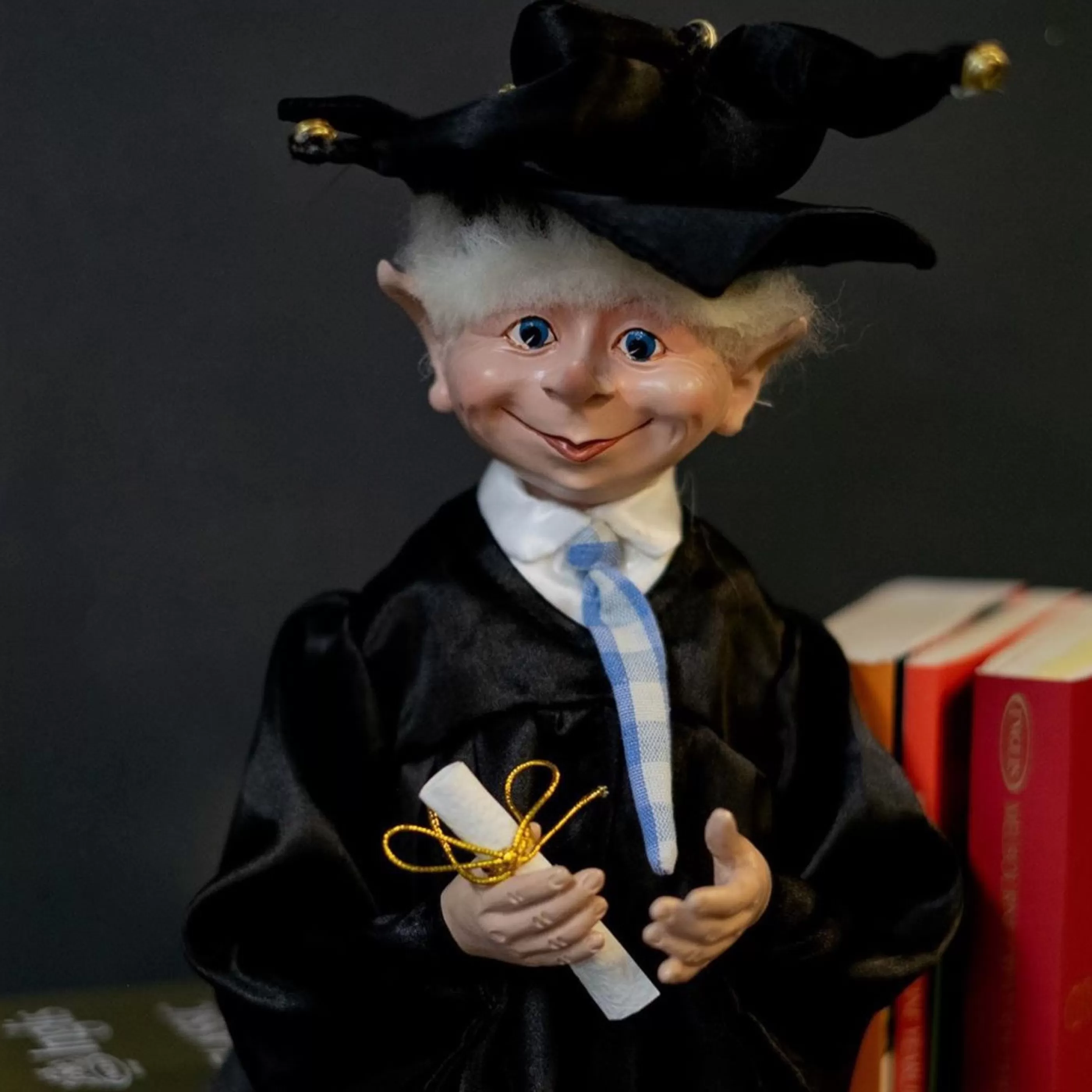 Online * Graduation Elf With Stand - 65Cm