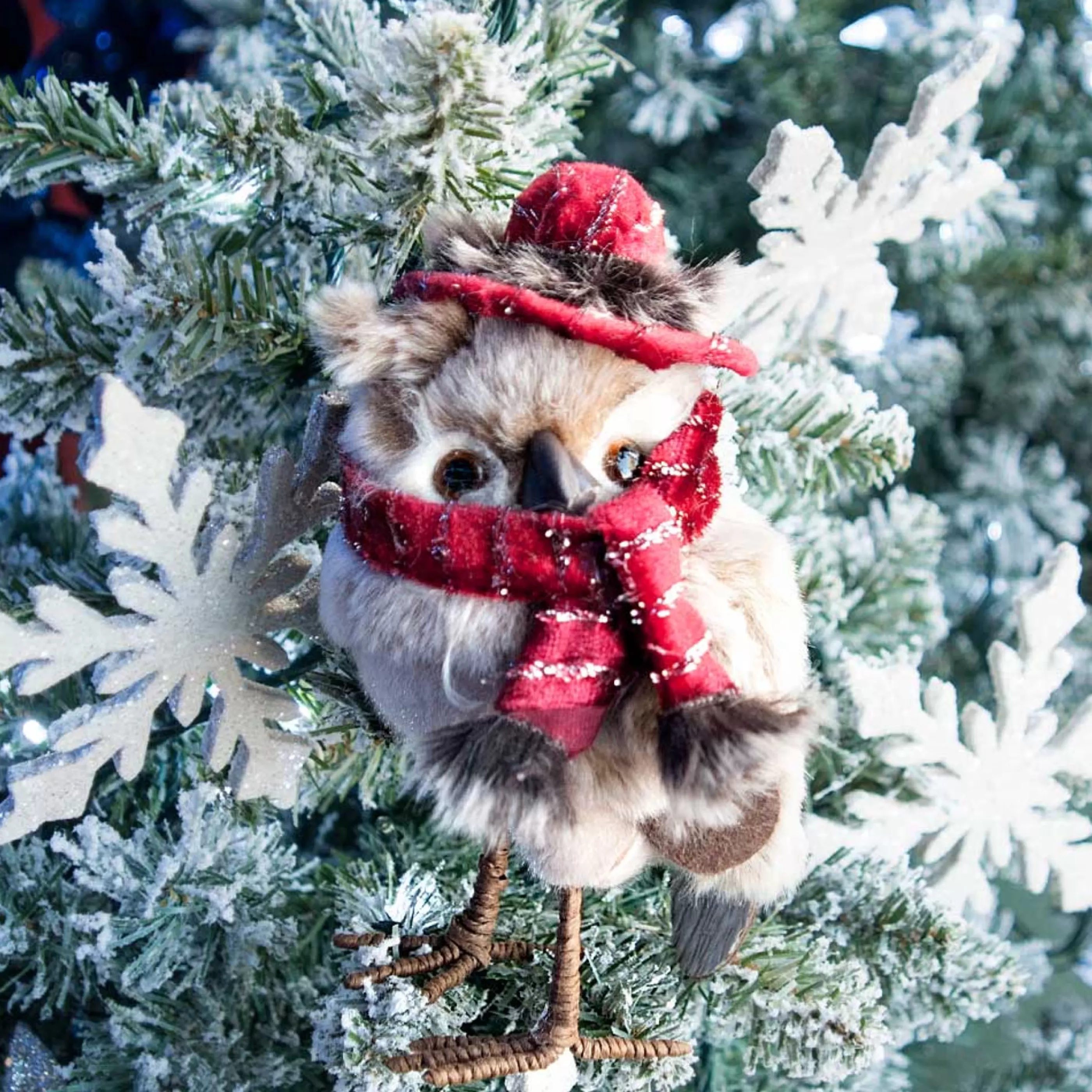 * Table Top Decorations | Mrs Owl With Hat And Scarf- 19Cm