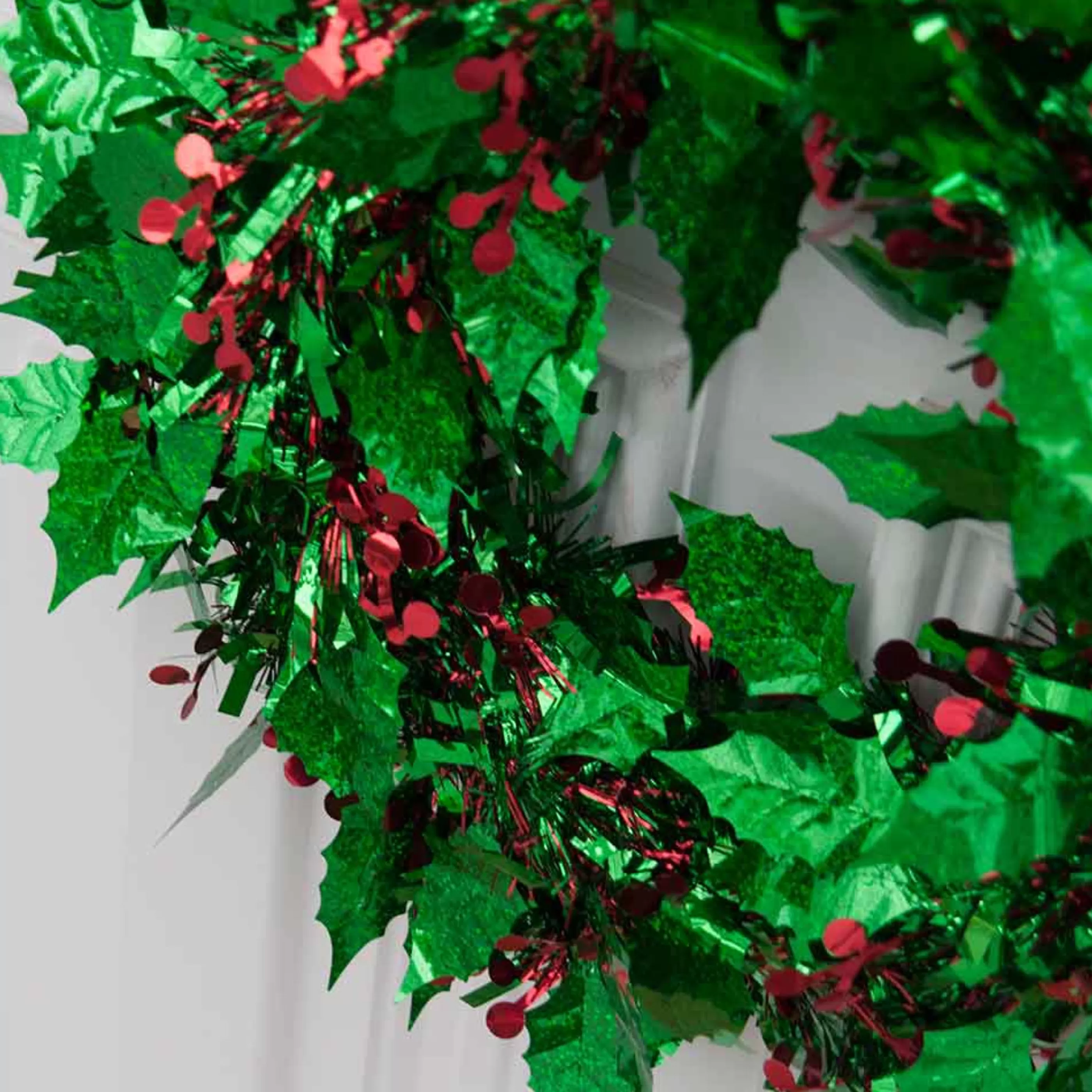 * Wreaths | Tinsel Holly Red Berry With Green Leaves Wreath - 28Cm